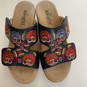 Alegria Embroidered Leather Slip-on Wedge Sandals Size 39